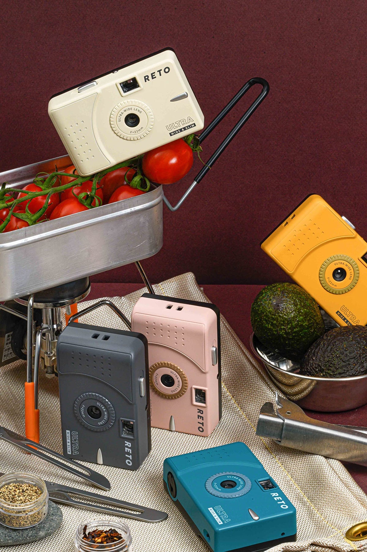 RETO beginner-friendly film camera with simple controls for new users.