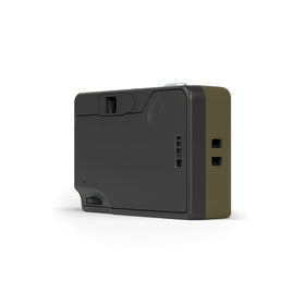 RETO olive camera in-hand demonstrates easy everyday use.
