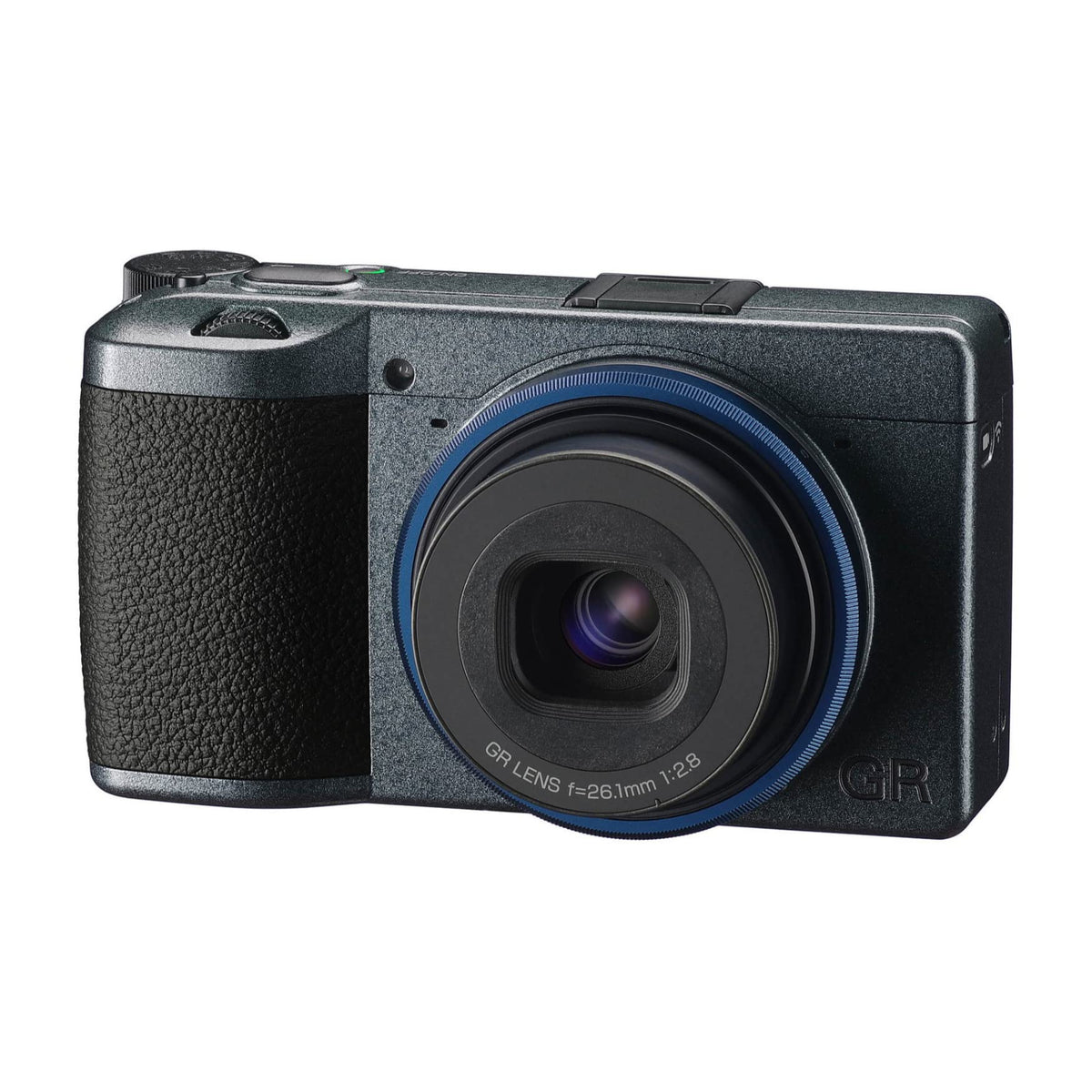 Ricoh GR IIIx Urban Edition Auto-area AF center focuses on subject and reduces distractions.
