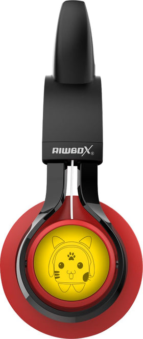 Riwbox CT-7 worn by model in lifestyle setting showing fit and casual style