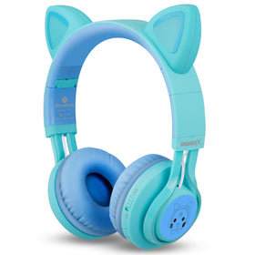 Detailed view of Riwbox padded earcup for comfortable child-friendly wear