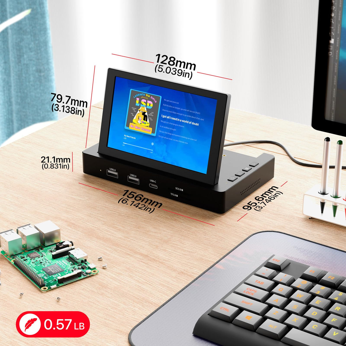 ROADOM all-in-one storage dock keeps your desk organized