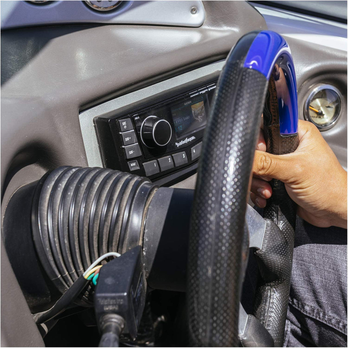 Rockford Fosgate PMX-5CAN IPX6 durability for harsh marine conditions.