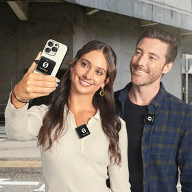 RØDE Wireless ME Dual transmitters with built-in mics capture two subjects clearly.