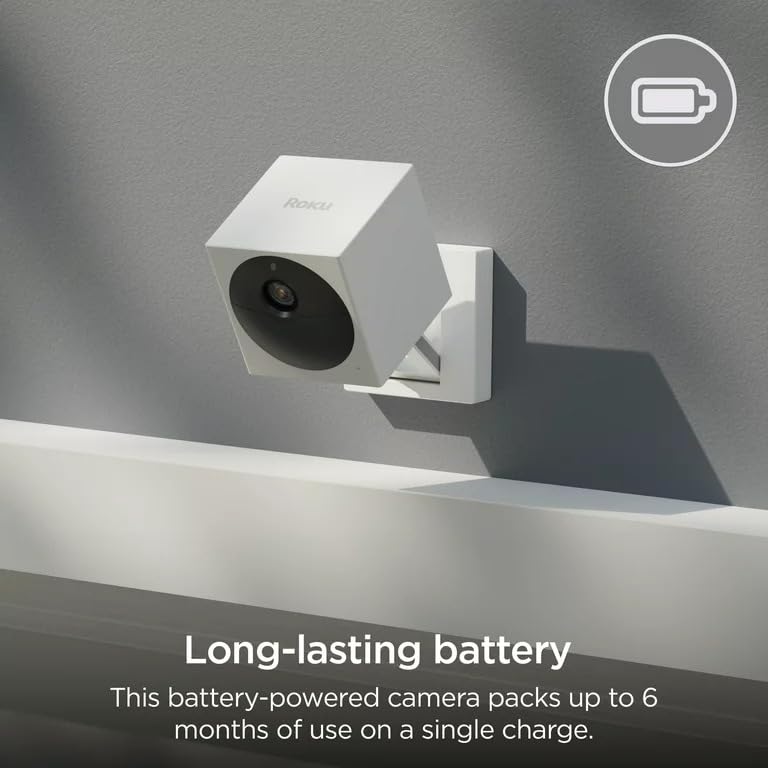 Roku outdoor camera se lens close-up highlighting image clarity and detail capture benefit
