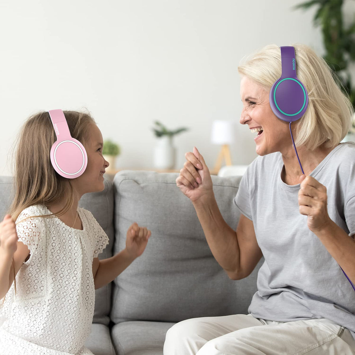 RORSOU R10 compatible with phones, tablets, and computers.
