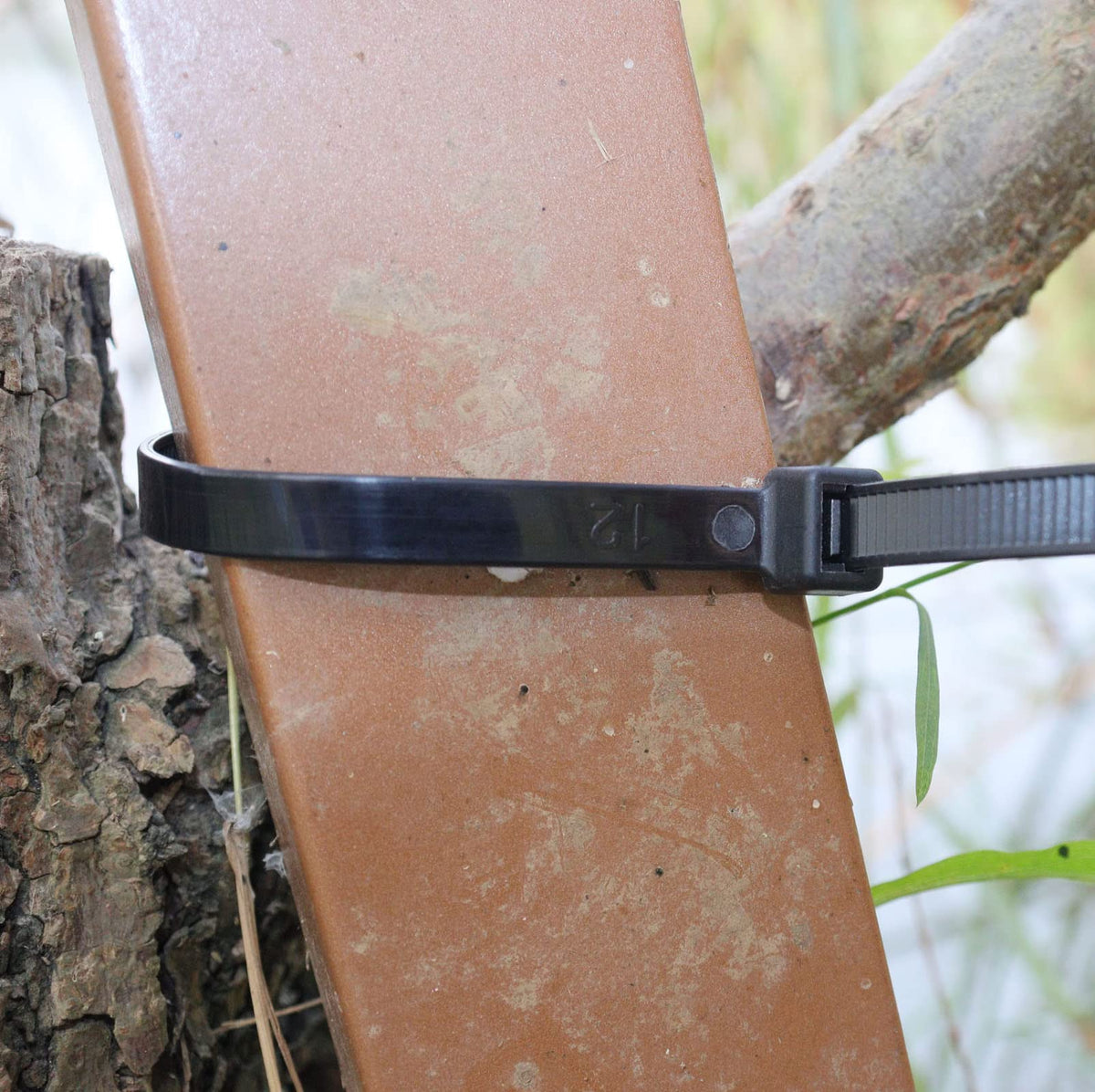RUIHAO garden and LED-light mounting zip ties.
