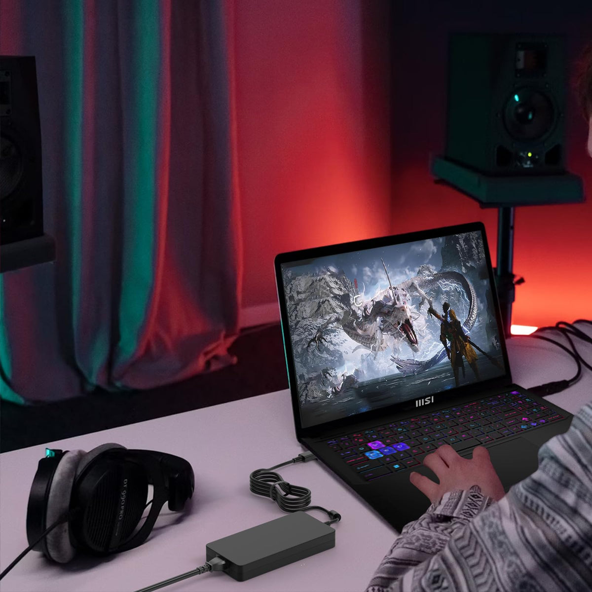 Ruilezyo travel-ready power supply for on-the-go productivity