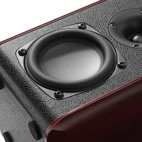 Saiyin speaker wall-mounted in living room for flexible placement