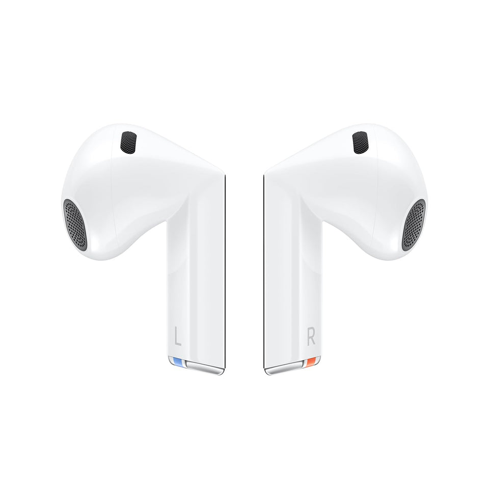 Samsung Galaxy Buds3 front packaging showing contents and branding benefit clear presentation