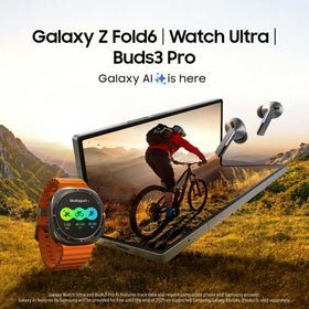 Samsung Galaxy Buds3 Pro white case for convenient charging on the go.