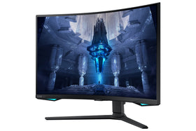 Samsung Odyssey Neo G7 165Hz 1ms for smooth, blur-free action.
