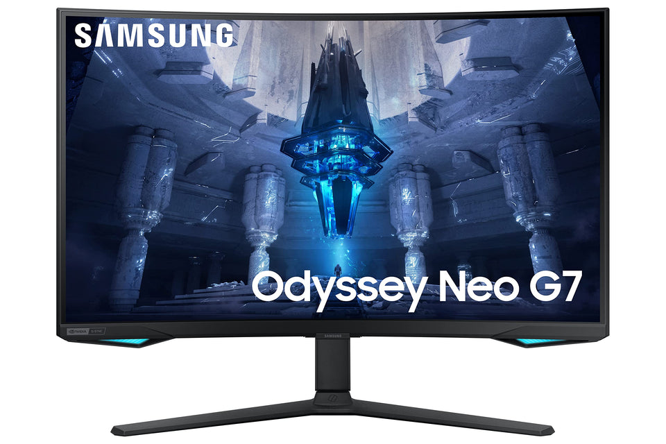 Samsung Odyssey Neo G7 Quantum Matrix panel for precise contrast and immersive gaming.
