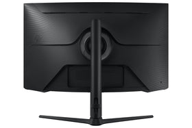 Samsung Odyssey Neo G7 UHD resolution reveals lifelike textures and expansive environments.