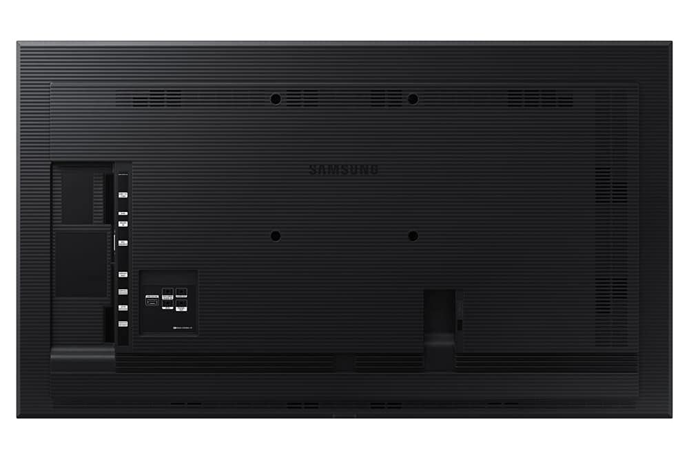 Built-in Wi-Fi and Bluetooth on the QM55R simplify content sharing and control