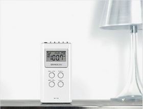 Sangean DT-120 features close-up of 15 presets.