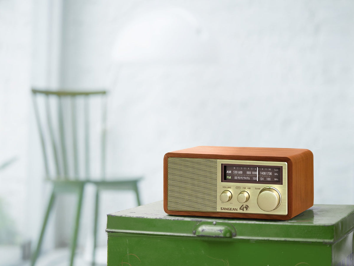 Sangean WR-11SE vernier tuning delivers precise station selection for mindful listening.