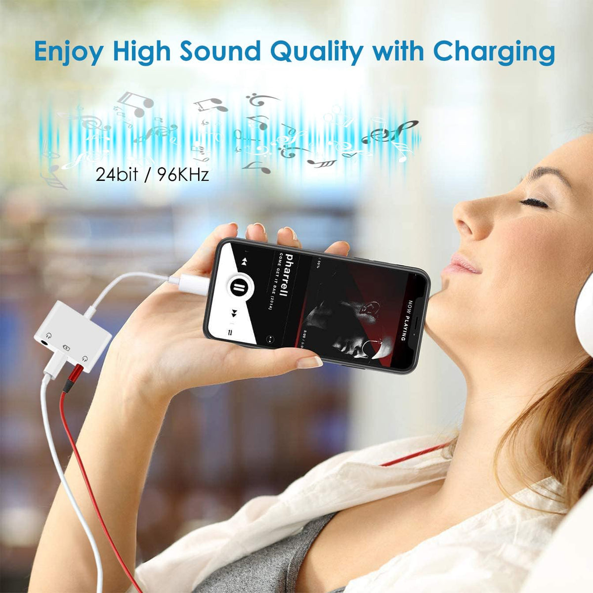 Two people using wired headphones with Sanjyut adapter to share audio during travel