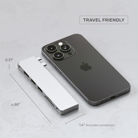 Satechi aluminum shell detail highlighting heat-dissipation design
