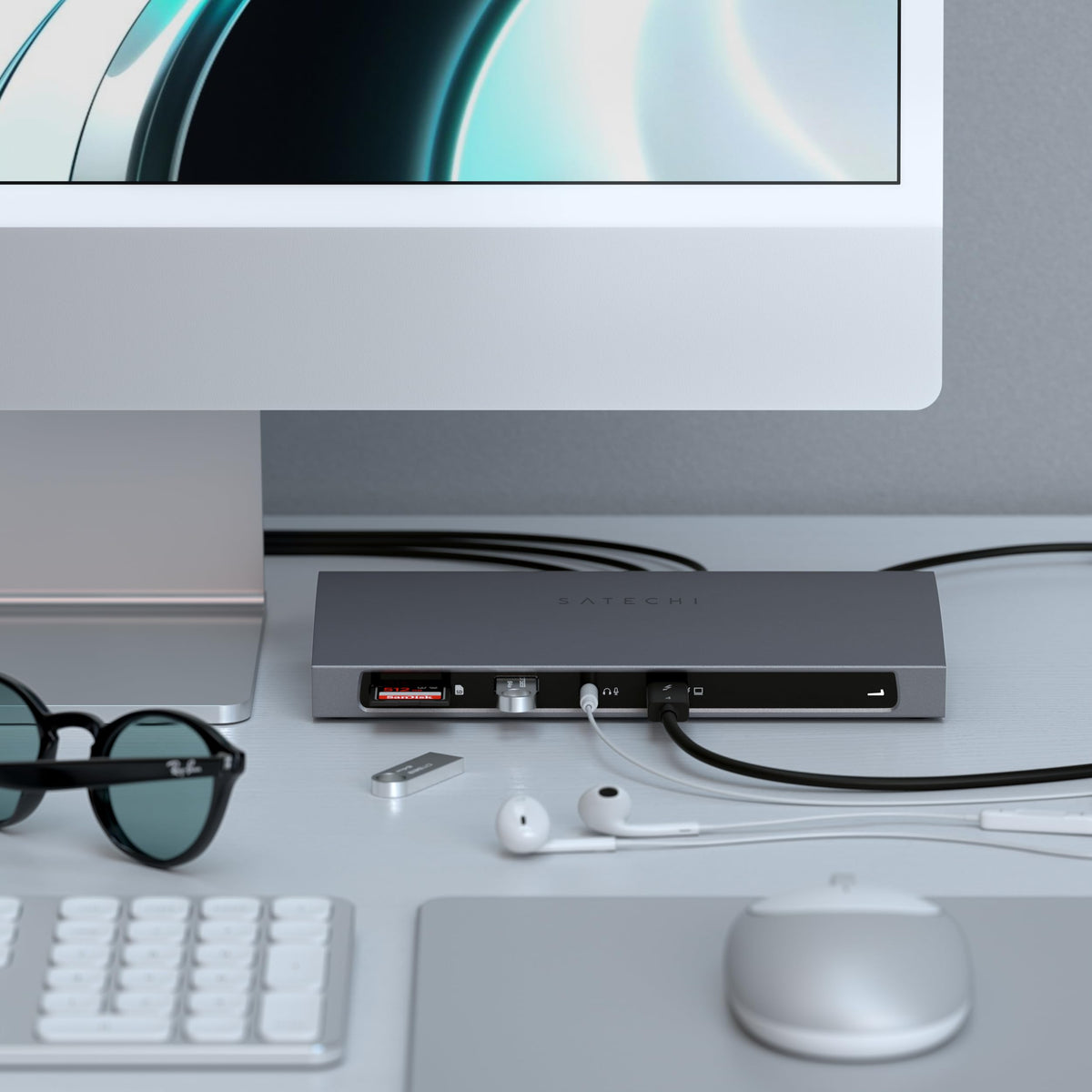 Satechi Thunderbolt 4 Dock desk setup with peripherals.