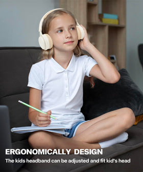 scorking microphone and controls closeup showing simple, kid-friendly use