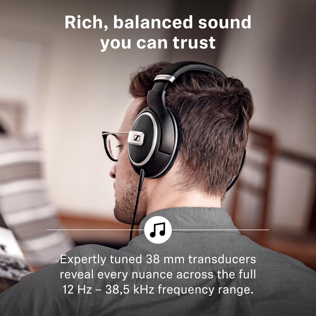 Sennheiser HD 599 SE wired headphones with broad compatibility