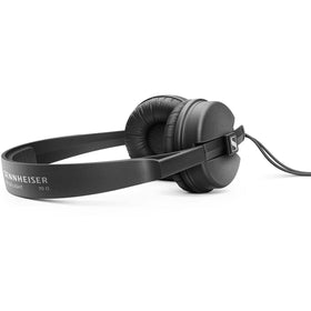 Sennheiser HD 25 LIGHT studio monitoring with lifted treble clarity.