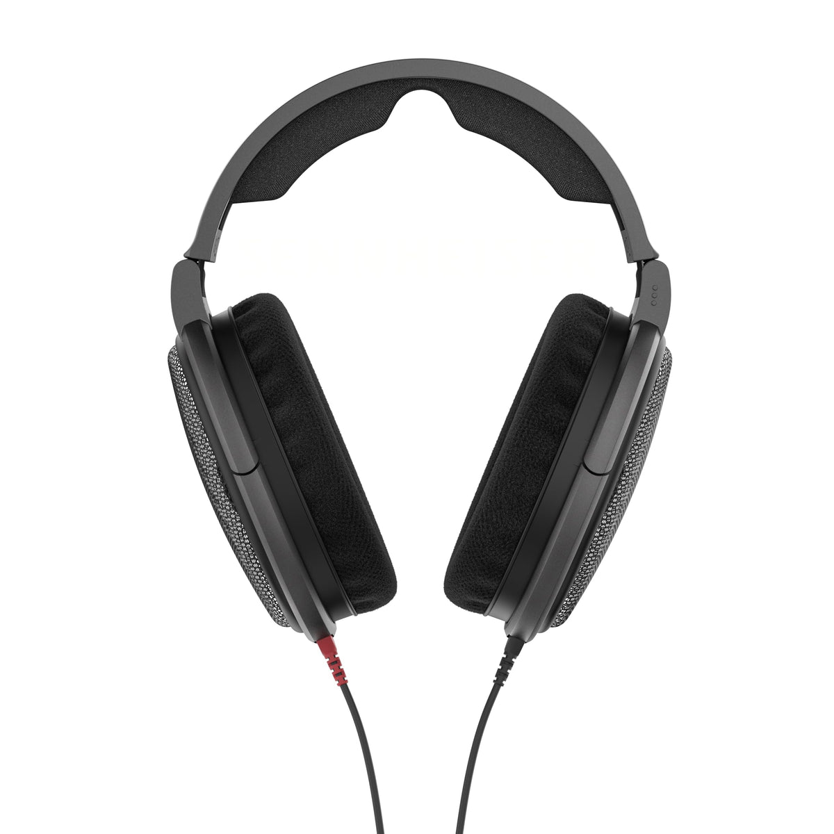 Sennheiser HD 600 kevlar-reinforced-cable reduces handling noise for comfortable sessions