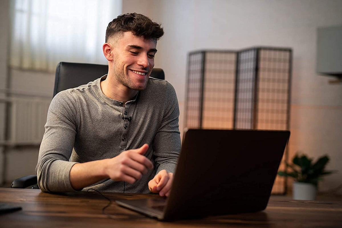 Sennheiser XS Lav USB-C windscreen reduces plosives and wind noise.