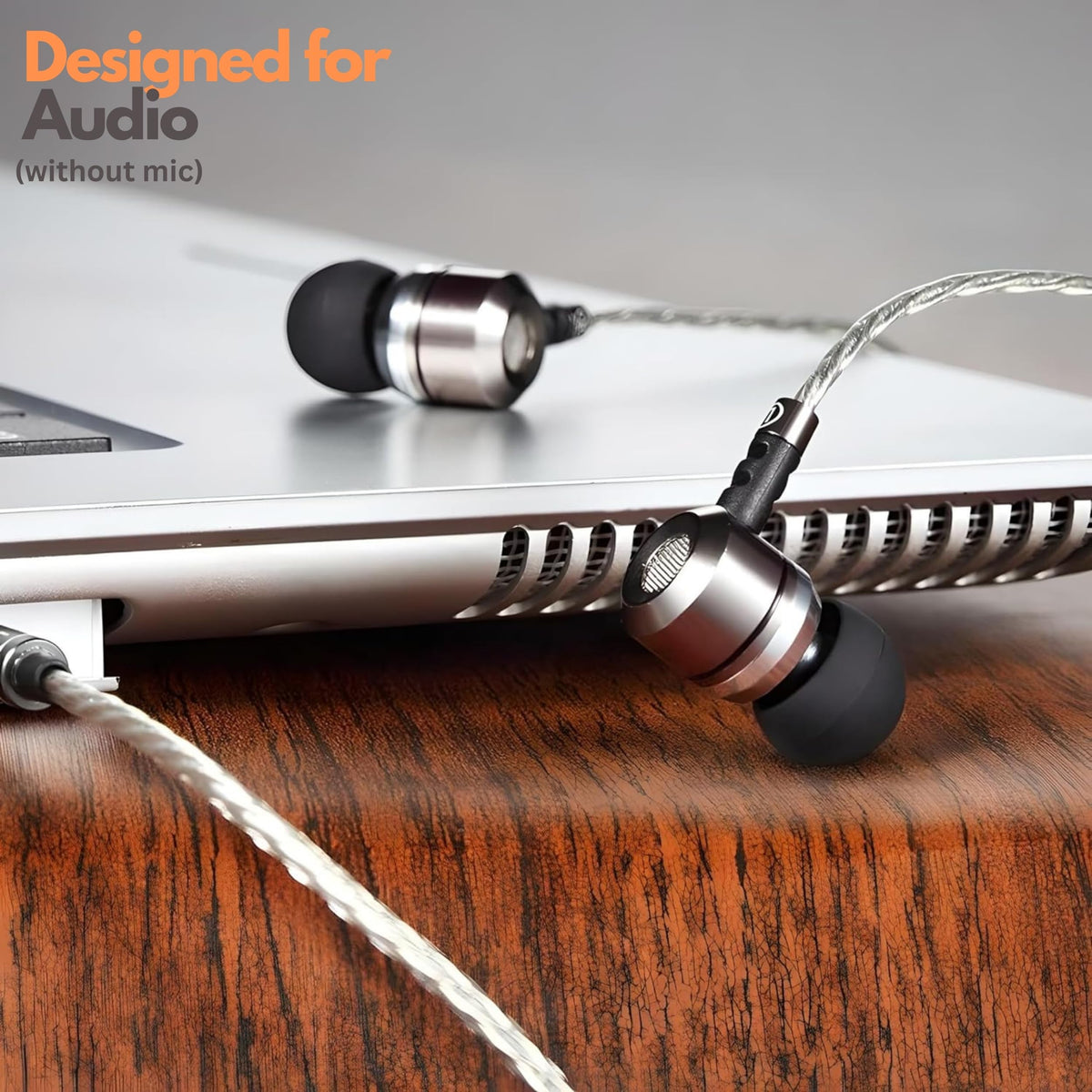 Sephia SP3060 aluminum housing provides lightweight durability and sleek look.