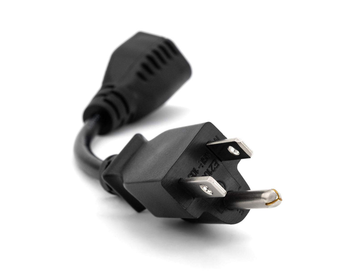 Sewell gold-plated connectors with NEMA 5-15 for reliable connections.