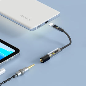 SHANLING UA MINI connected to Nintendo Switch, enhances gaming positional audio immersion