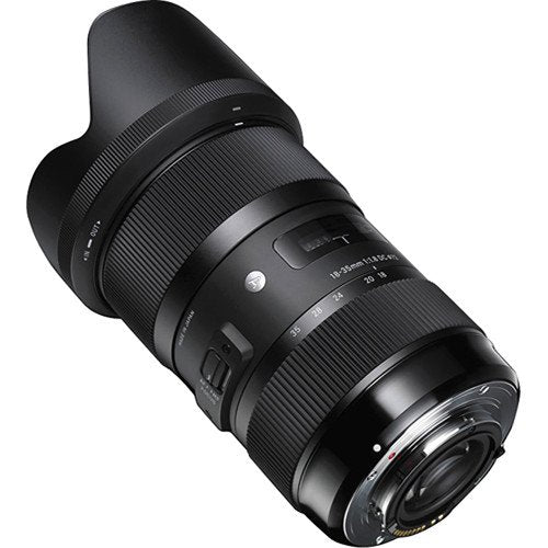 Sigma 18-35mm lens 72mm filter thread for accessory flexibility