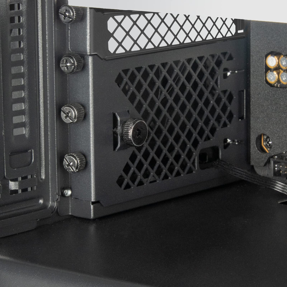 SilverStone FDP02B fan close-up highlights 120mm fan and safety grill for safe operation.