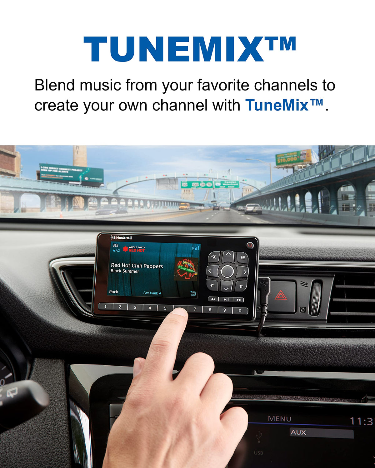 SiriusXM Roady BT night and day screen modes for improved visibility