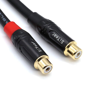 SiYear cable connected between mixer and receiver demonstrating easy integration benefit