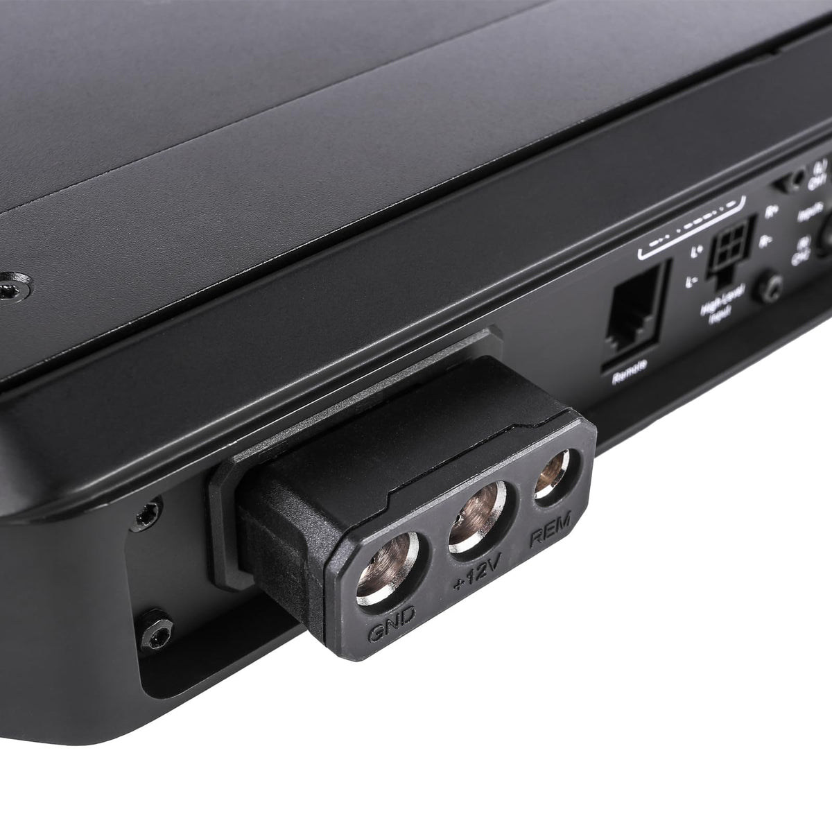Skar Audio SA-1500.1D frequency response focus supports versatile bass frequencies