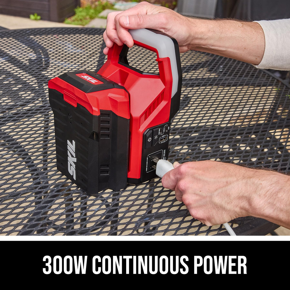 Skil PWR CORE 40 inverter with USB-C and 120V outlets for versatile charging