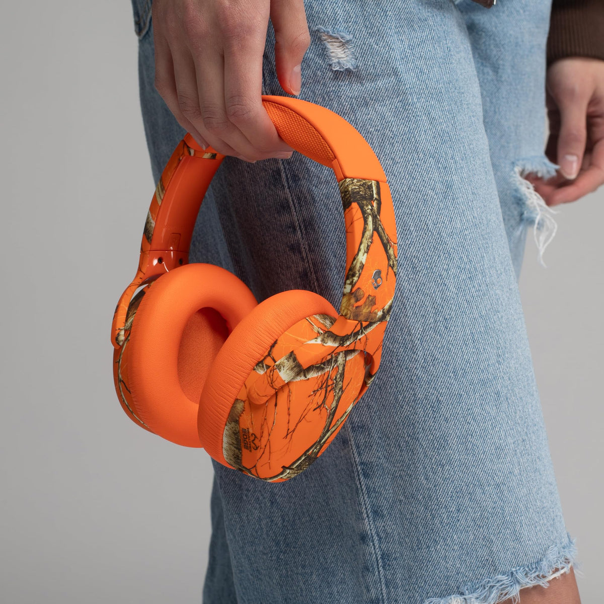 Personal Sound by Mimi interface used to tailor hearing profile.