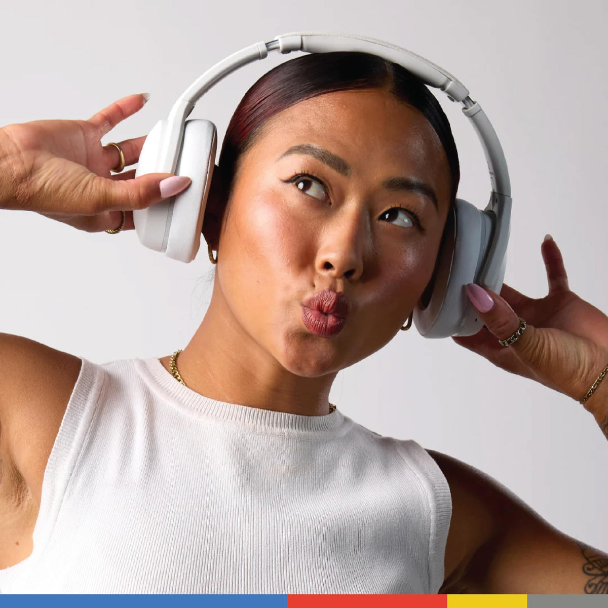 Personal Sound via the Skullcandy app personalizes listening for you.