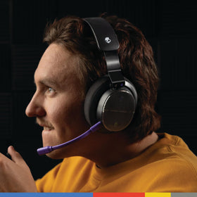 Skullcandy PLYR earcup controls close-up, quick access to volume and mic mute