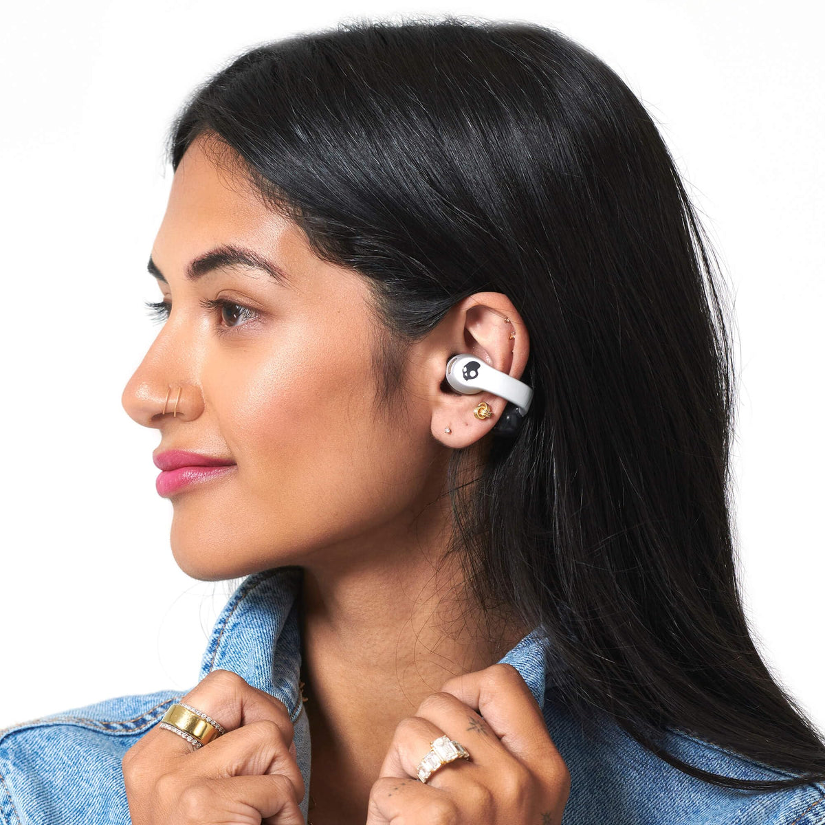 12mm drivers deliver focused, full sound with open-ear comfort during daily activities.