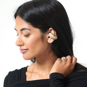 Push 720 clip-on fit shown during workouts and daily tasks.
