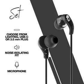 Skullcandy Set Lightning ipx4-resistance image emphasizes sweat and weather protection.