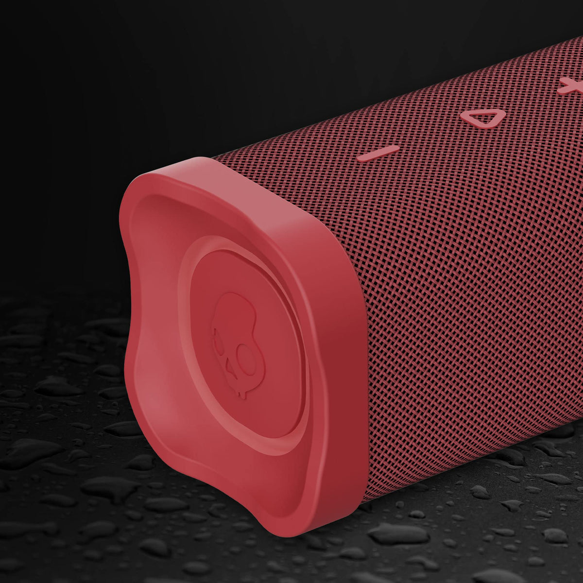 Skullcandy Terrain close-up of waterproof woven mesh showing protection and clear audio