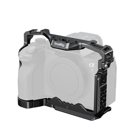 SmallRig HawkLock cage for Sony A7R V, top view highlights secure mounting and modular accessories.