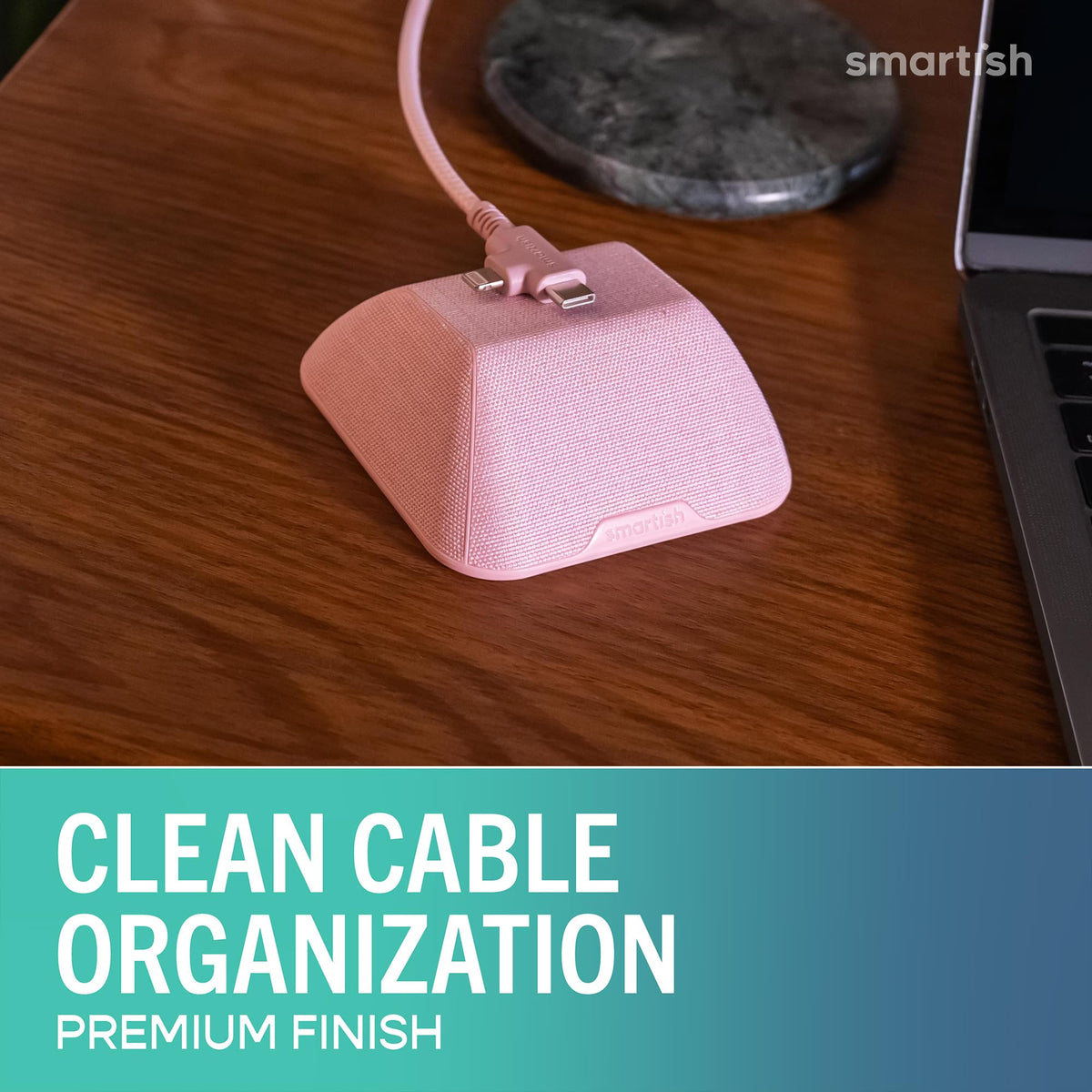Smartish close-up of internal magnet demonstrating secure cable hold
