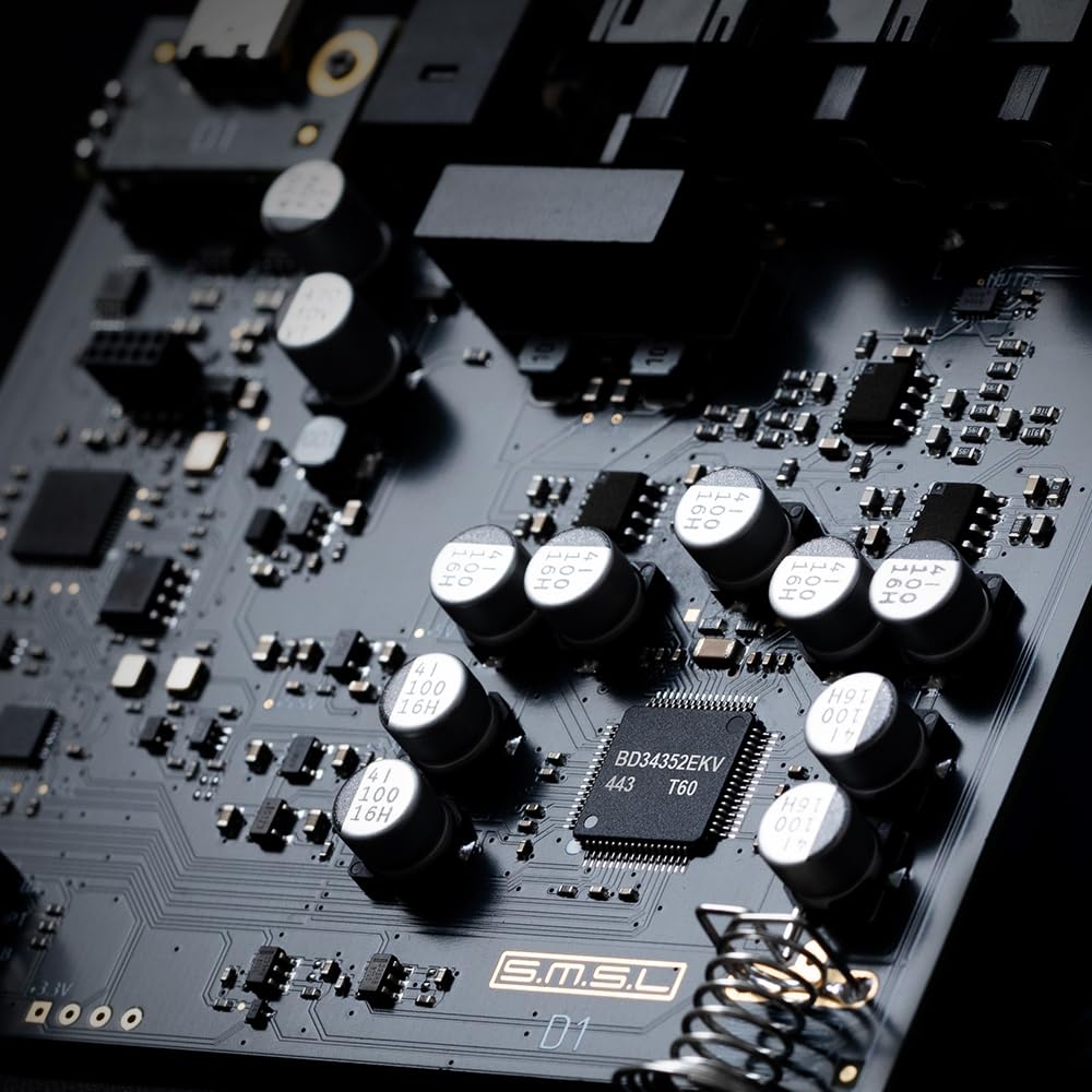 SMSL D1 compact size fits neatly on any desktop without crowding your workspace.