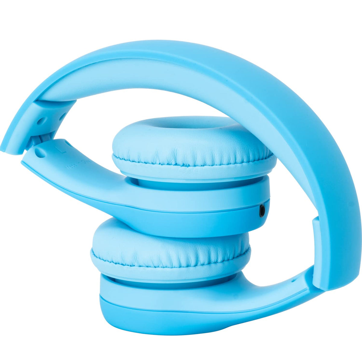 Snug Play+ lightweight, soft ear pads for kid-friendly comfort.