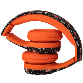 Snug Play+ sharing port enables daisy-chain listening with friends.